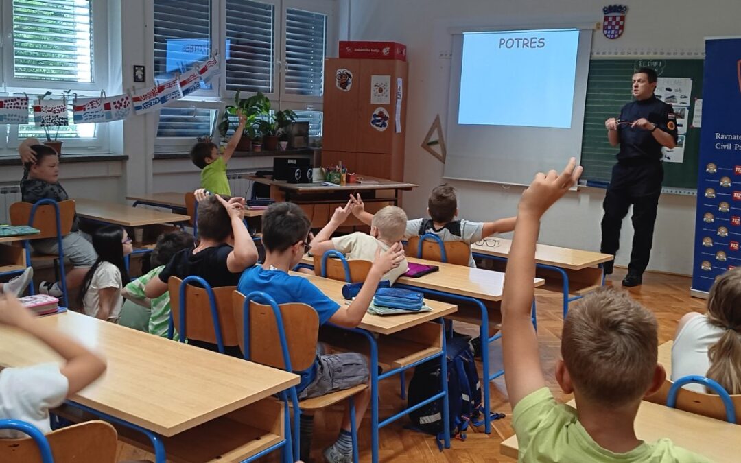 EDUKACIJA O SIGURNOSTI – POUČNO PREDAVANJE ZA UČENIKE 2.A I 2.B RAZREDA