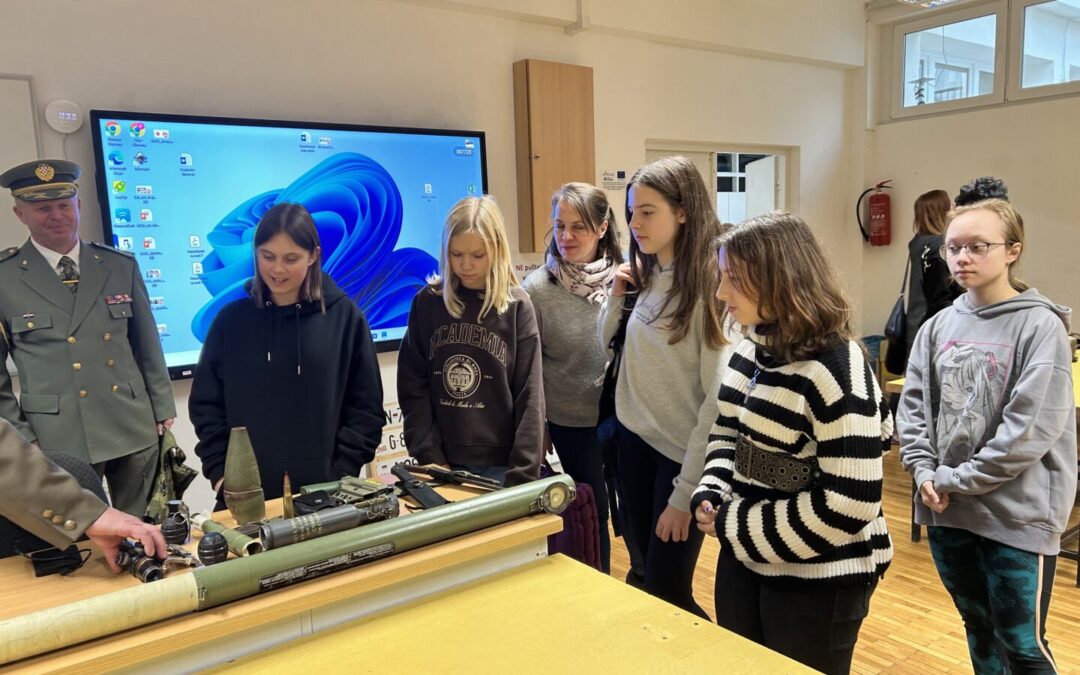 POSJET HRVATSKIH BRANITELJA V. OSNOVNOJ ŠKOLI VARAŽDIN